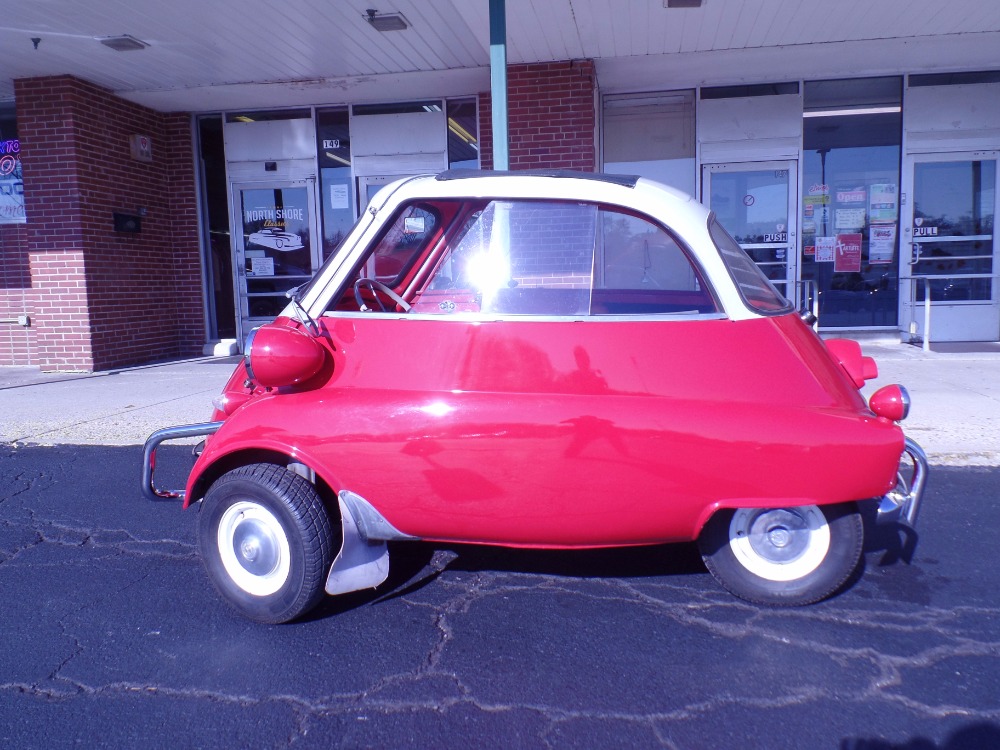 Used 1957 BMW Isetta 300. RARE HARD TO FIND GREAT COLLECTIBLE INVESTMENT. | Mundelein, IL