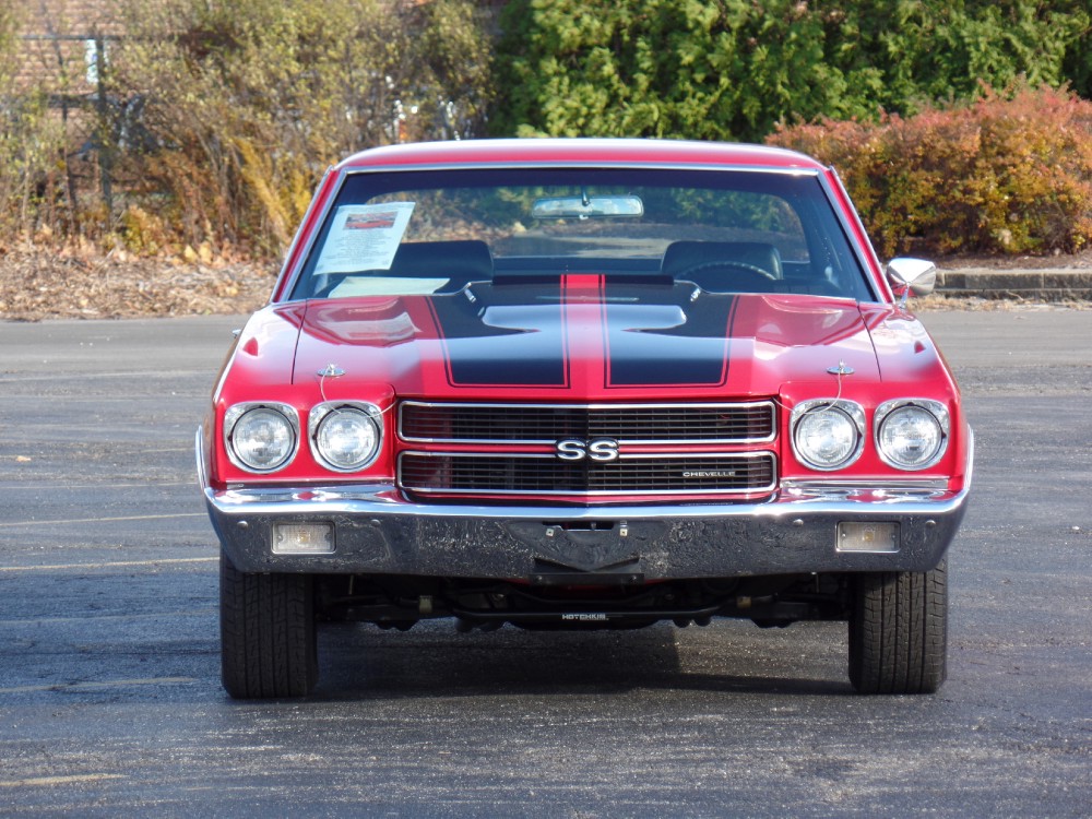 Used 1970 Chevrolet Chevelle XTREME TRUE SS396-OVER 600HP-BUILD SHEET-FRAME OFF RESTORED-TROPHIE WINNER | Mundelein, IL