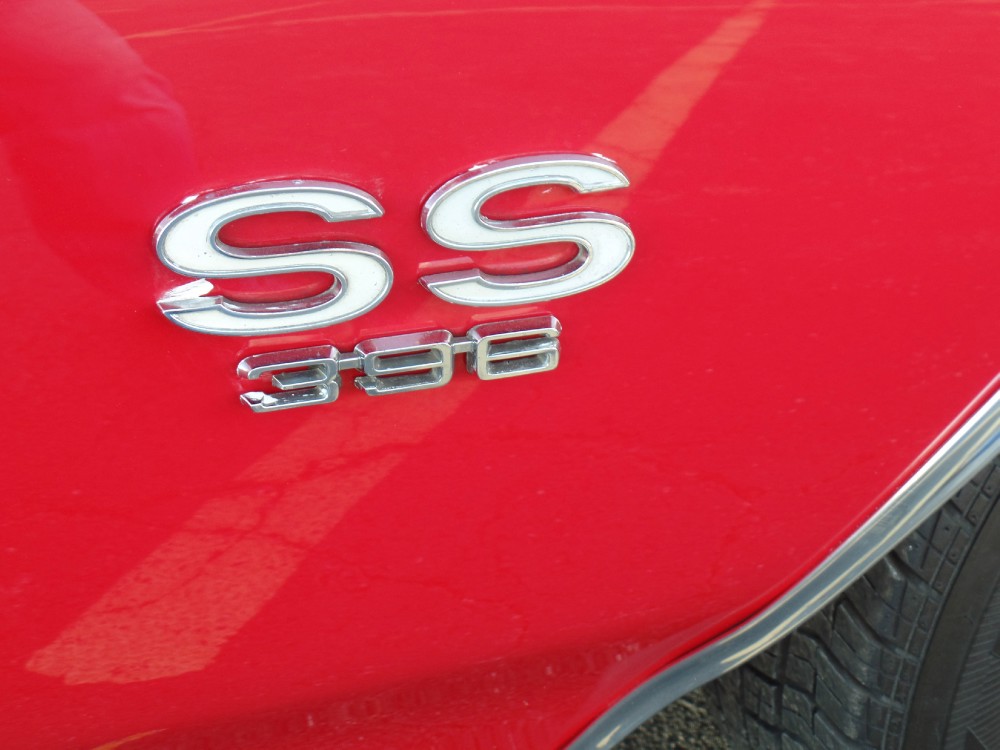 Used 1970 Chevrolet Chevelle XTREME TRUE SS396-OVER 600HP-BUILD SHEET-FRAME OFF RESTORED-TROPHIE WINNER | Mundelein, IL