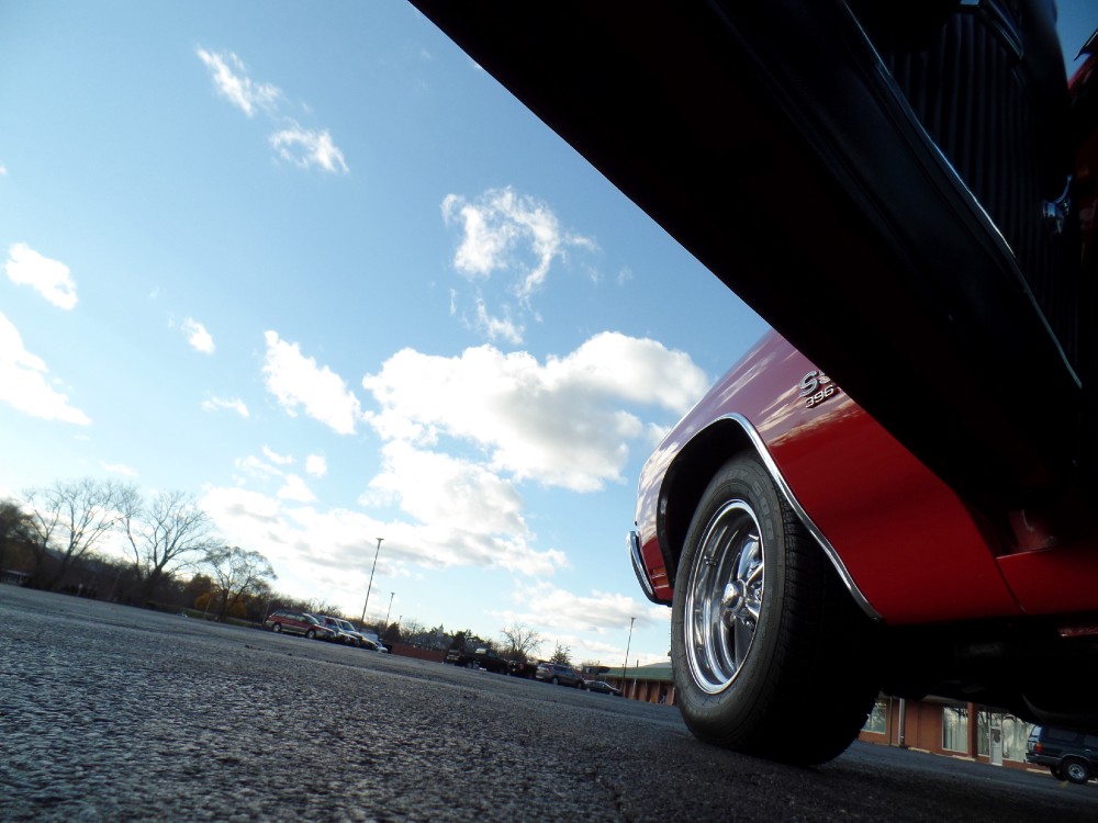 Used 1970 Chevrolet Chevelle XTREME TRUE SS396-OVER 600HP-BUILD SHEET-FRAME OFF RESTORED-TROPHIE WINNER | Mundelein, IL