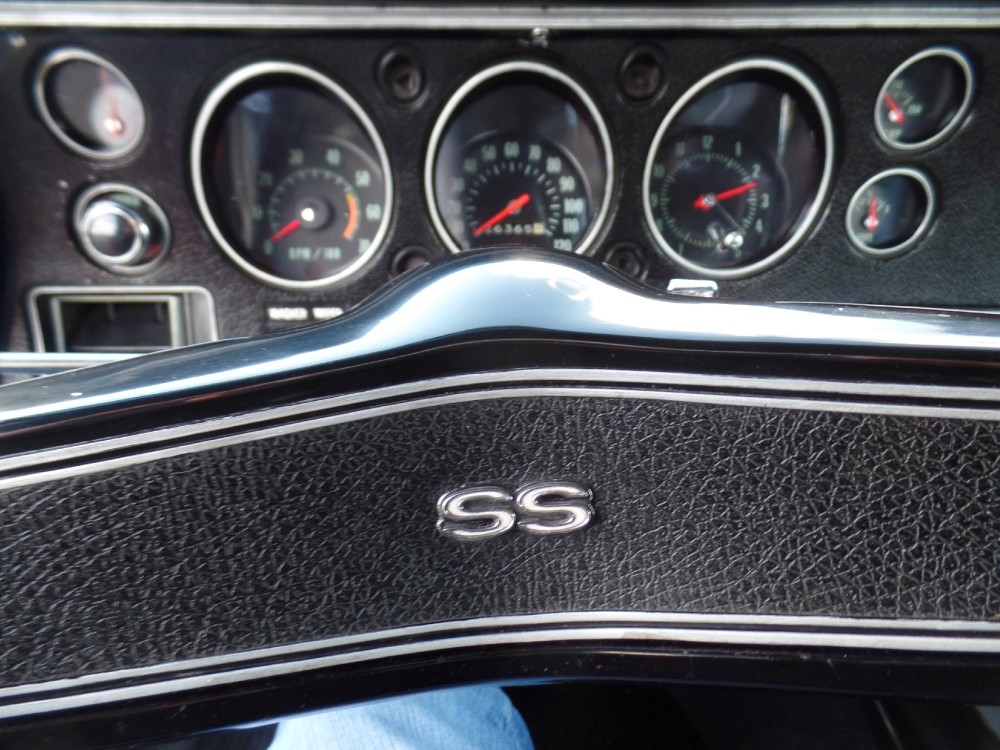 Used 1970 Chevrolet Chevelle XTREME TRUE SS396-OVER 600HP-BUILD SHEET-FRAME OFF RESTORED-TROPHIE WINNER | Mundelein, IL