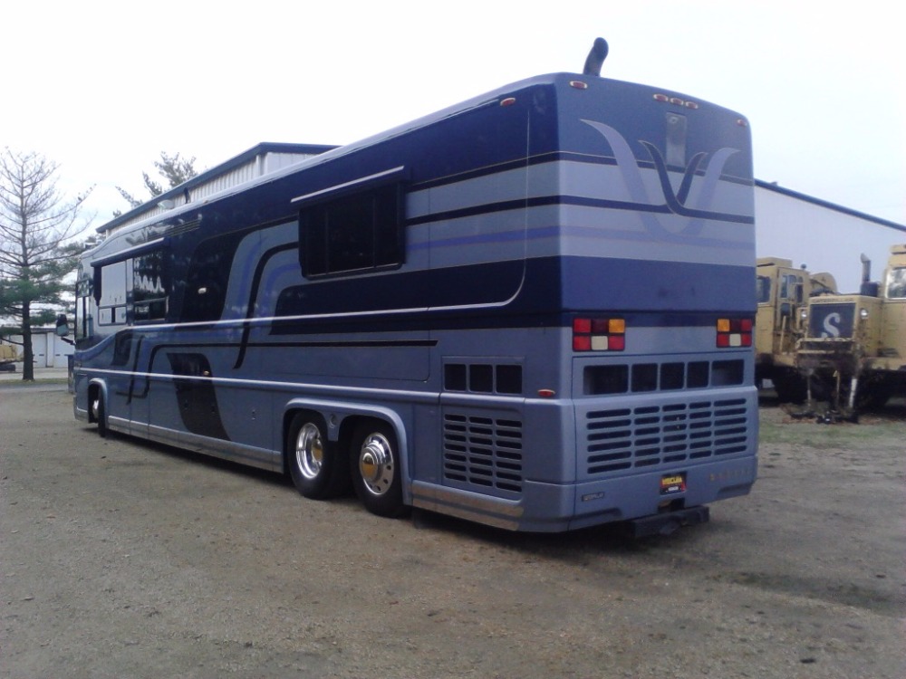 Used 2003 Newel Custom Luxury on wheels-NEW LOW PRICE | Mundelein, IL
