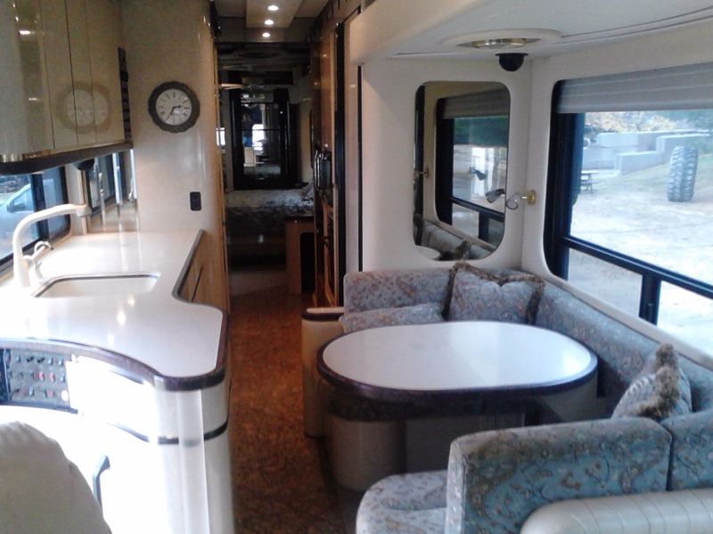 Used 2003 Newel Custom Luxury on wheels-NEW LOW PRICE | Mundelein, IL