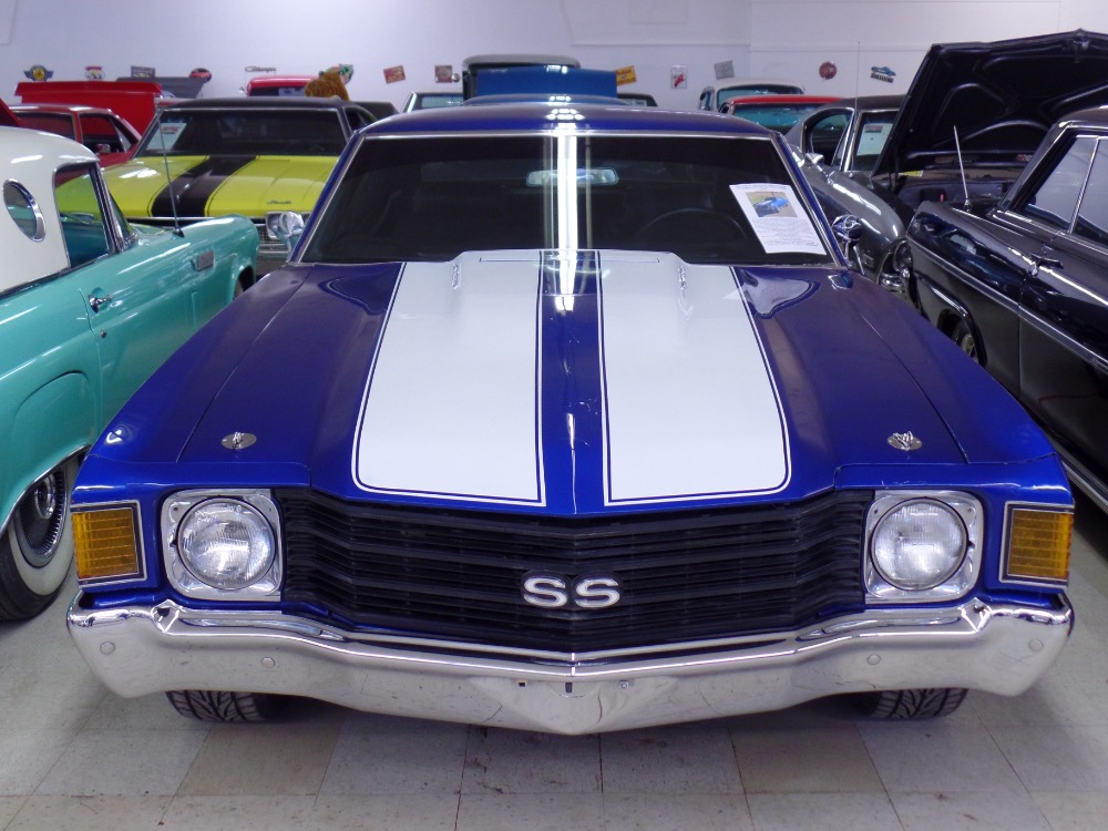 Used 1972 Chevrolet Chevelle 2nd Generation Malibu with SS appearance package-factory L65-great color- | Mundelein, IL