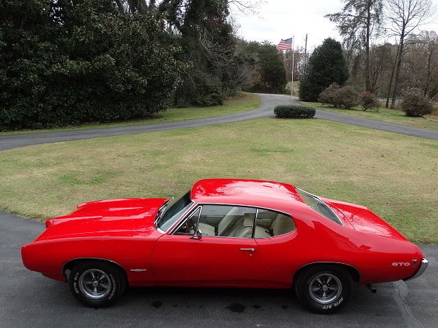 Used 1968 Pontiac GTO Real GTO-242 Vin Car- Real Nice paint- From the South - with a GREAT PRICE  | Mundelein, IL