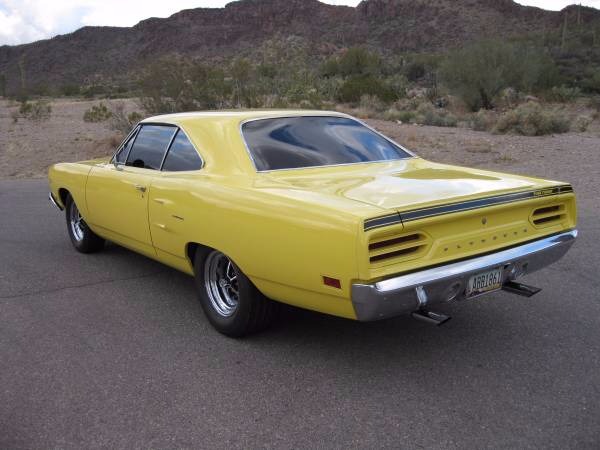 Used 1970 Plymouth Road Runner 440-REAL LEMON TWIST FACTORY COLOR- | Mundelein, IL