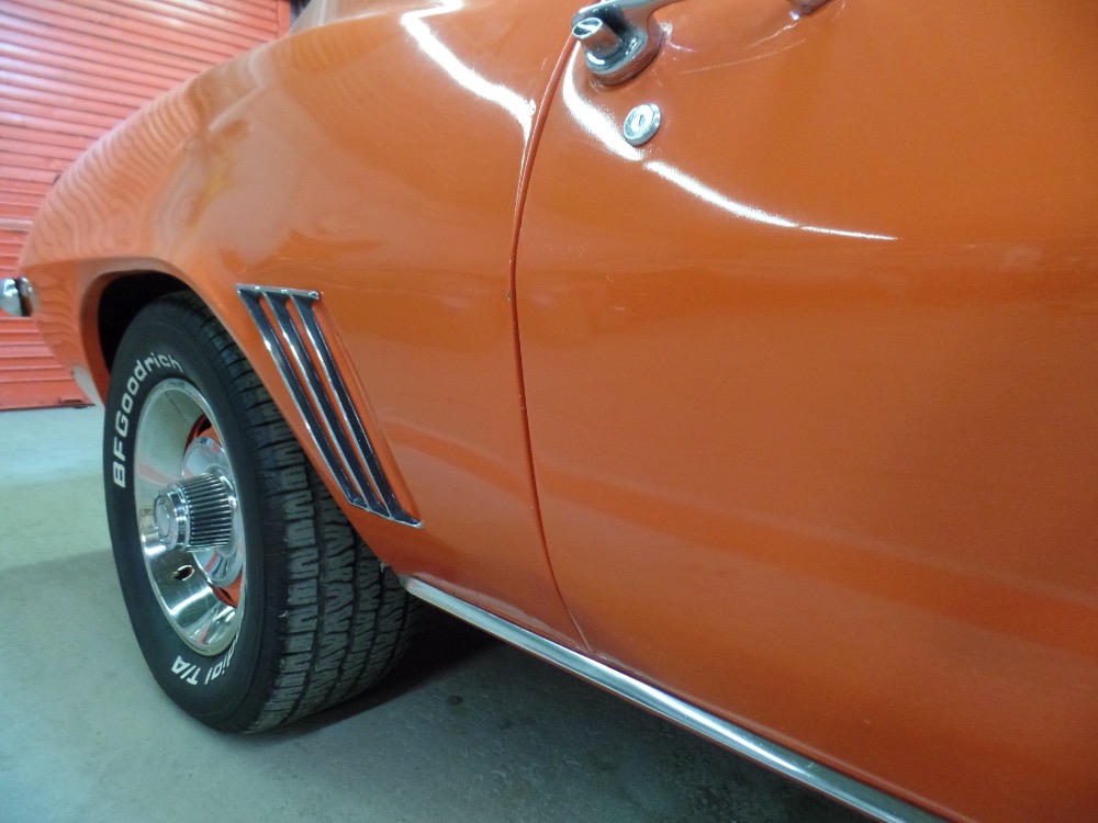 Used 1969 Chevrolet Camaro Z/28-4 SPEED-REAL X33-NEW HUGGER ORANGE-BLOWOUT PRICE | Mundelein, IL