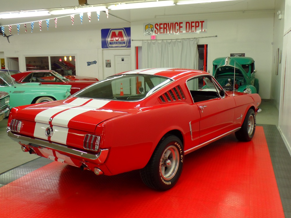 Used 1965 Ford Mustang FASTBACK 2+2-NEW PAINT | Mundelein, IL