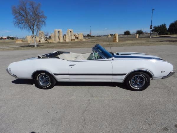 Used 1968 Oldsmobile Cutlass -SUMMER TIME FUN- | Mundelein, IL