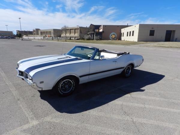Used 1968 Oldsmobile Cutlass -SUMMER TIME FUN- | Mundelein, IL