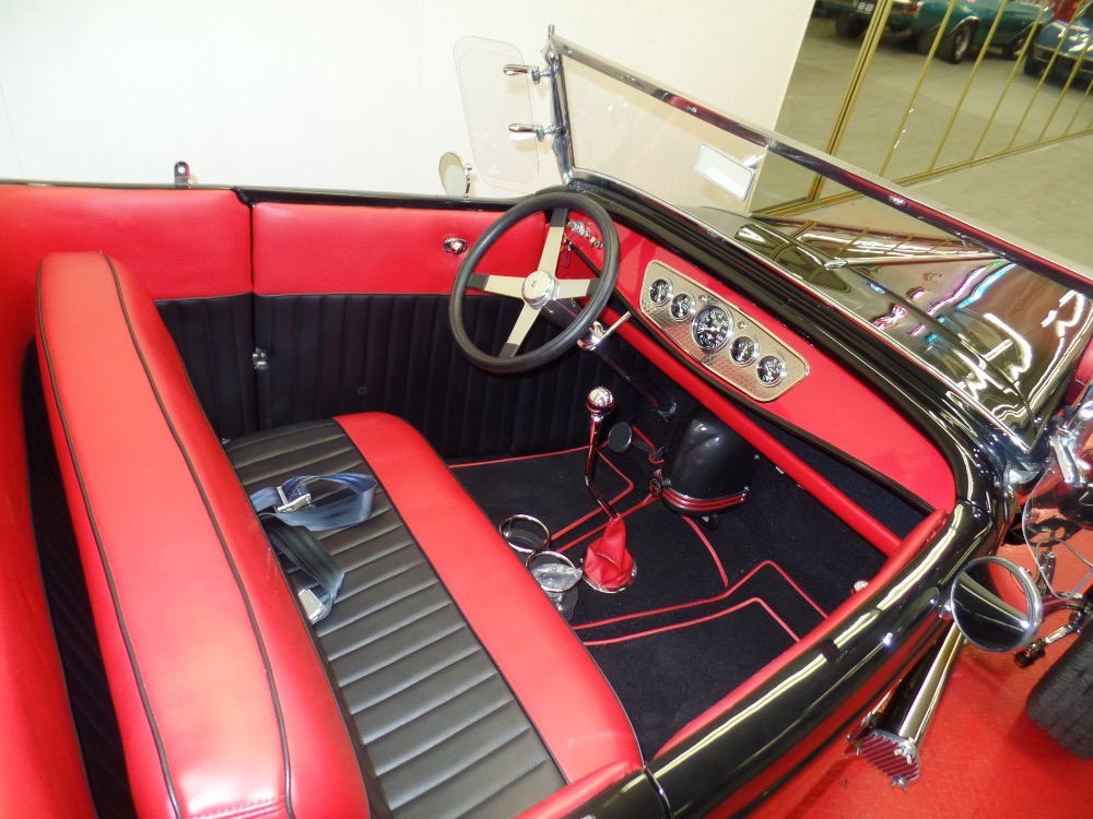Used 1932 Ford Highboy Roadster Magazine car-Purchased from BUILDER- Show piece- Street Rodder magazine- | Mundelein, IL