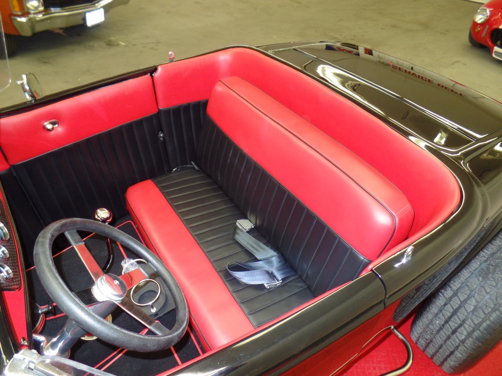 Used 1932 Ford Highboy Roadster Magazine car-Purchased from BUILDER- Show piece- Street Rodder magazine- | Mundelein, IL