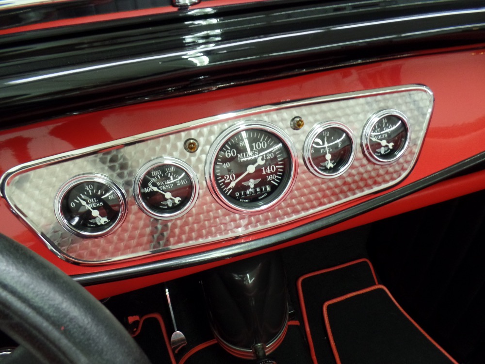 Used 1932 Ford Highboy Roadster Magazine car-Purchased from BUILDER- Show piece- Street Rodder magazine- | Mundelein, IL