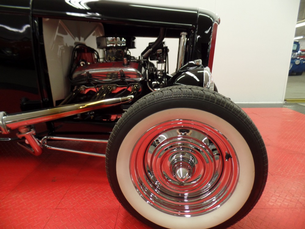 Used 1932 Ford Highboy Roadster Magazine car-Purchased from BUILDER- Show piece- Street Rodder magazine- | Mundelein, IL