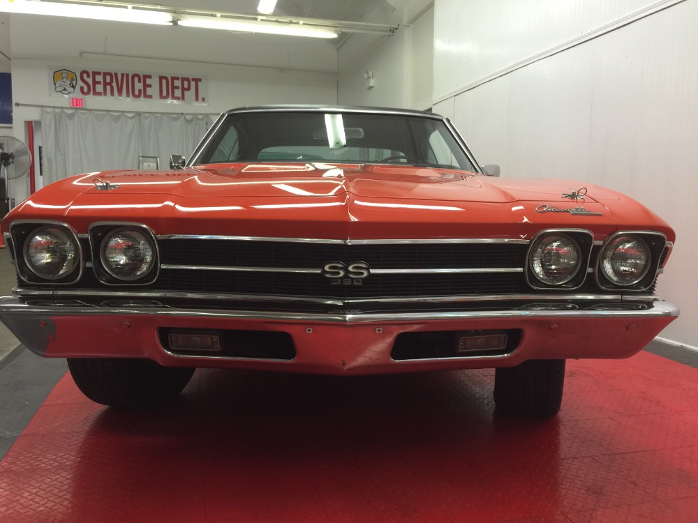 Used 1969 Chevrolet Chevelle SS396- Big block with SS emblems | Mundelein, IL
