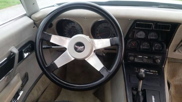 Used 1977 Chevrolet Corvette -NEW PAINT JOB- | Mundelein, IL