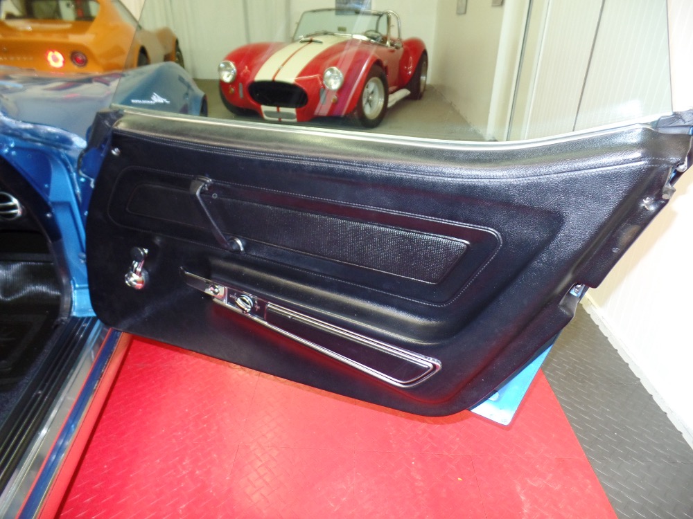 Used 1970 Chevrolet Corvette SHARP CONVERTIBLE-FACTORY CODE 976--Mulsanne Blue | Mundelein, IL