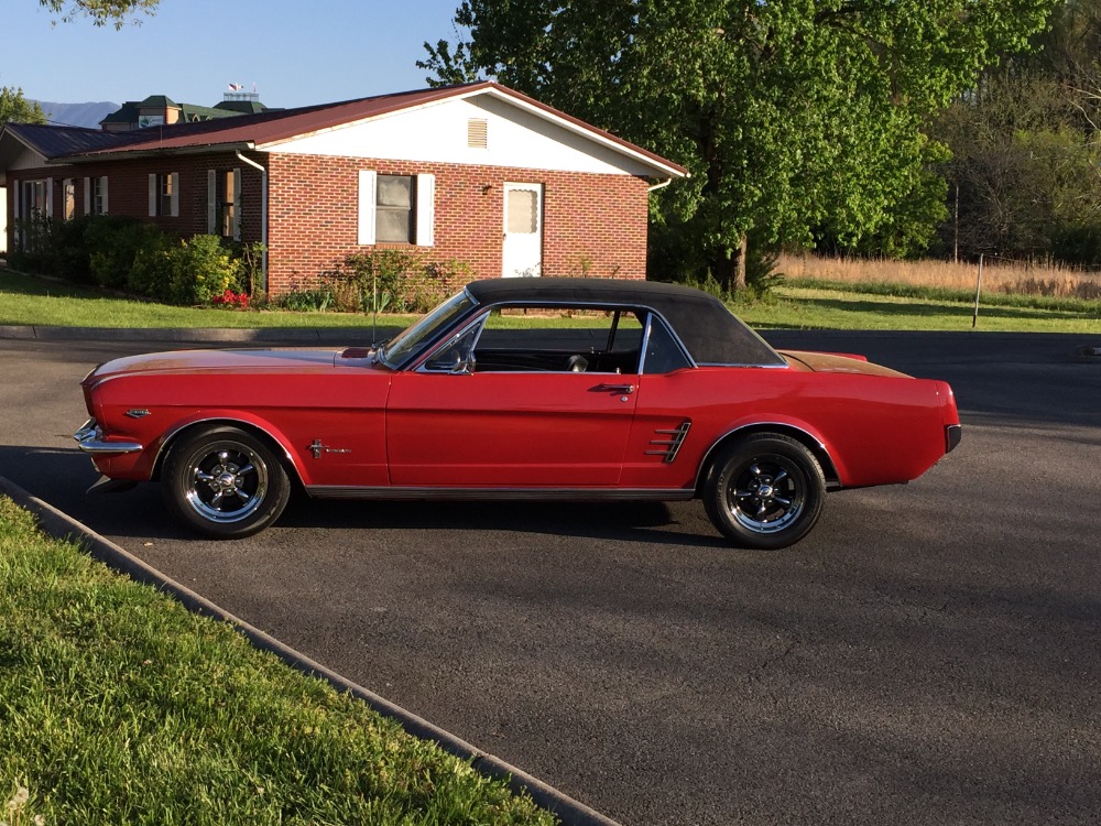 Used 1966 Ford Mustang LIL RED PONY-From Tennessee- 351 engine-4 speed | Mundelein, IL