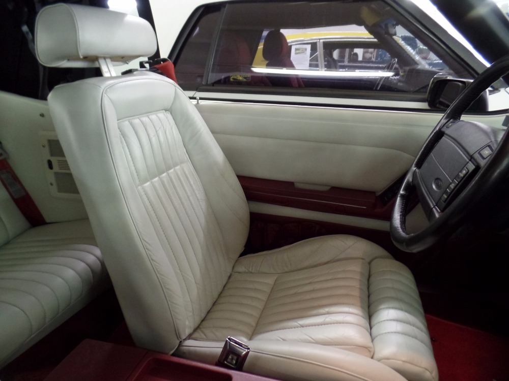 Used 1990 Ford Mustang -Solid Ride- | Mundelein, IL