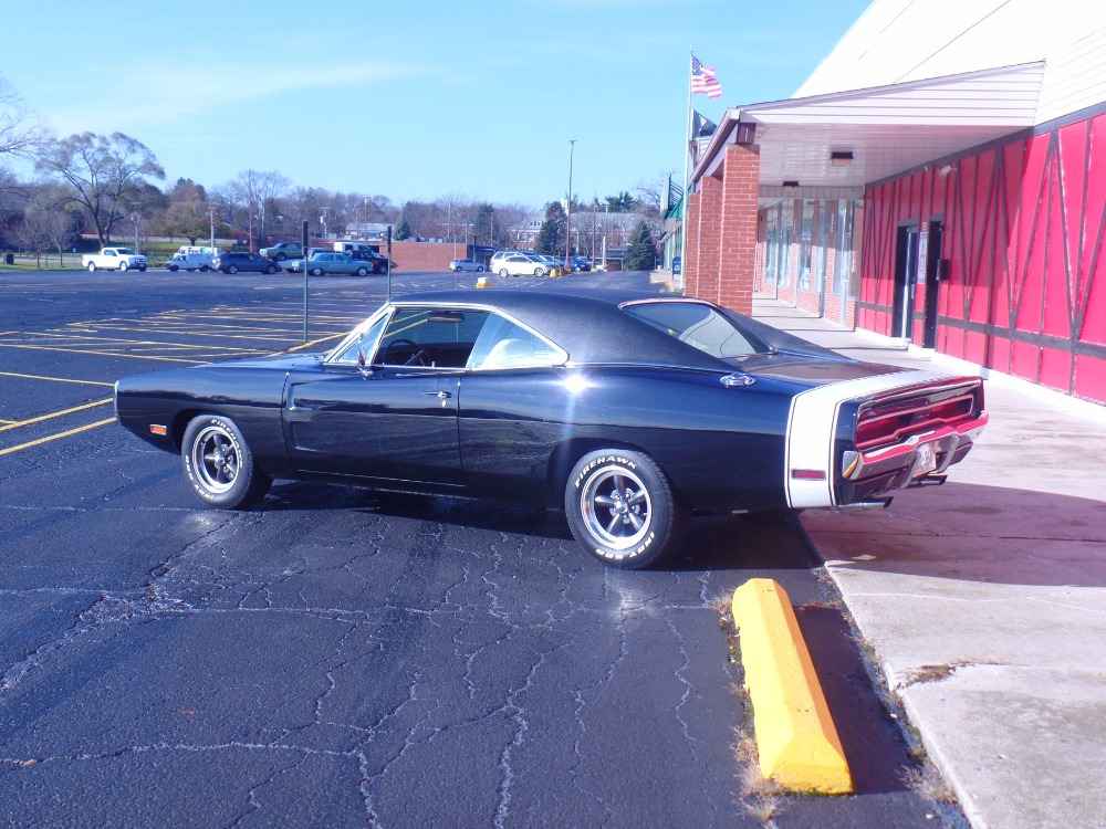 Used 1970 Dodge Charger -PAINT IS REAL NICE-DRIVES EXCELLENT-MOPAR AT ITS FINEST!- SEE VIDEO | Mundelein, IL