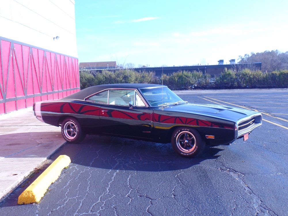 Used 1970 Dodge Charger -PAINT IS REAL NICE-DRIVES EXCELLENT-MOPAR AT ITS FINEST!- SEE VIDEO | Mundelein, IL