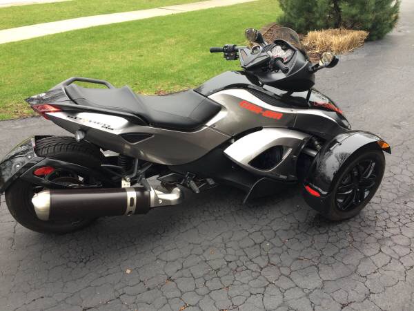 Used 2012 Can Am Spyder RS-S Like new condition-One owner | Mundelein, IL