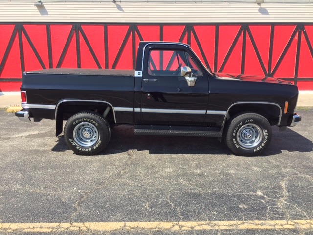 Used 1977 Chevrolet Pickup BIG PRICE DROP-SUPER CLEAN-4X4-SEE VIDEO | Mundelein, IL