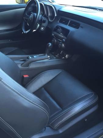 Used 2010 Chevrolet Camaro -2 SS- | Mundelein, IL