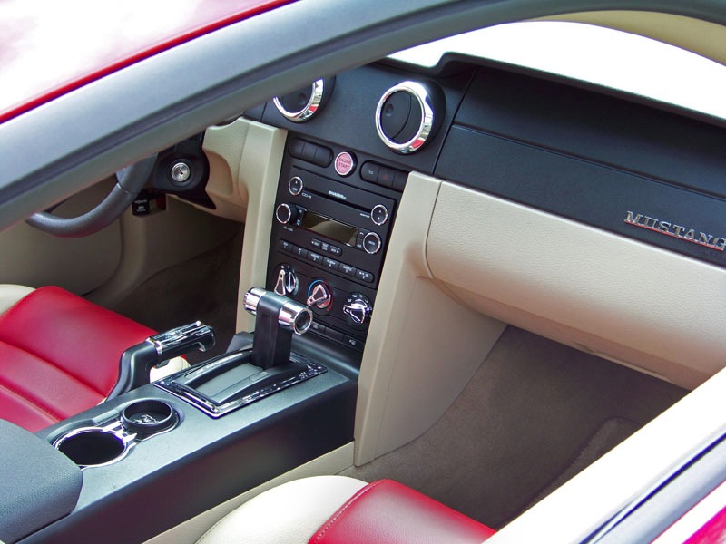 Used 2005 Ford Mustang Very Clean- | Mundelein, IL