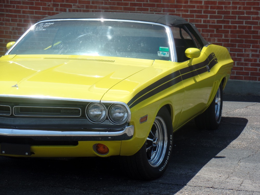 Used 1971 Dodge Challenger R/T Tribute convertible-Lemon Twist Yellow | Mundelein, IL