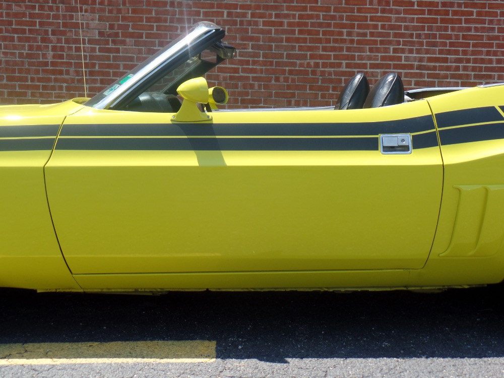 Used 1971 Dodge Challenger R/T Tribute convertible-Lemon Twist Yellow | Mundelein, IL