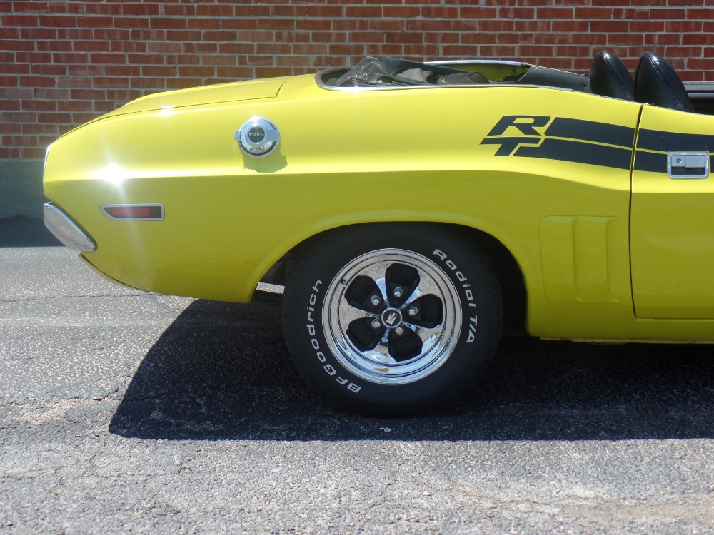 Used 1971 Dodge Challenger R/T Tribute convertible-Lemon Twist Yellow | Mundelein, IL