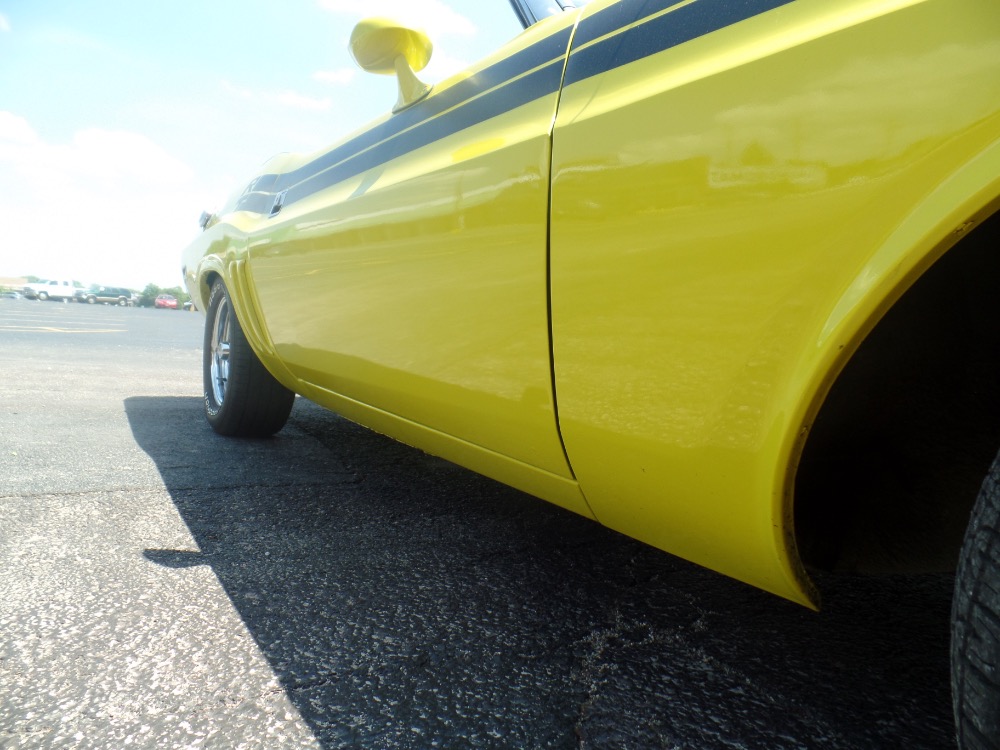 Used 1971 Dodge Challenger R/T Tribute convertible-Lemon Twist Yellow | Mundelein, IL