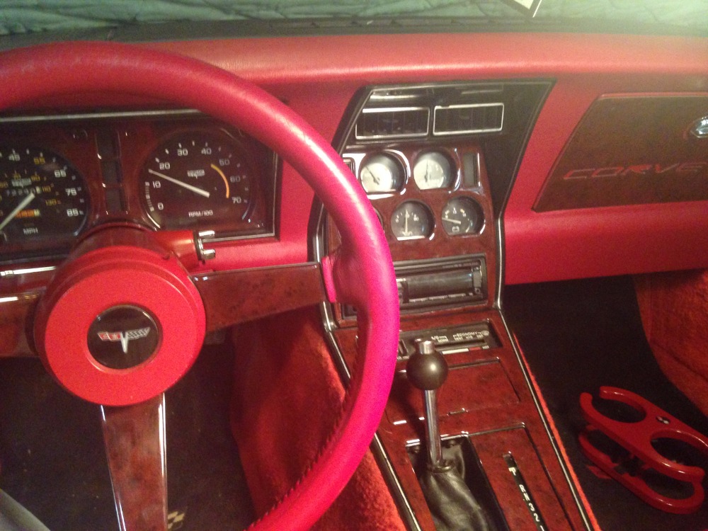 Used 1981 Chevrolet Corvette -COKE BOTTLE VETTE- FRESH PAINT- CUSTOM INTERIOR- | Mundelein, IL