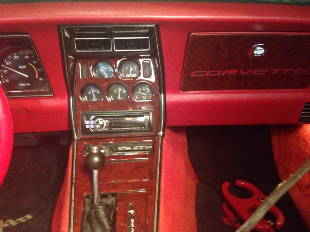 Used 1981 Chevrolet Corvette -COKE BOTTLE VETTE- FRESH PAINT- CUSTOM INTERIOR- | Mundelein, IL