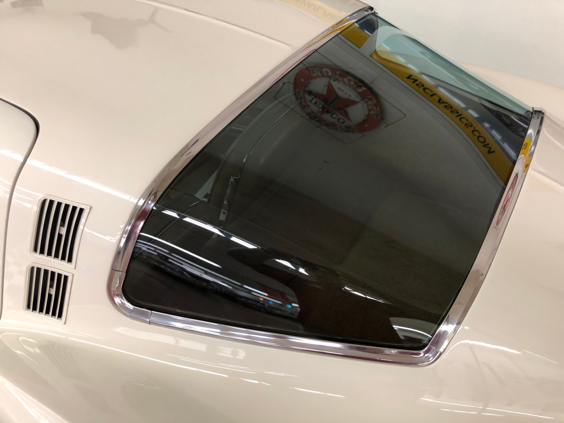 Used 1965 Chevrolet Corvette -DISCOUNT PRICE - ORIGINAL INTERIOR- NUMBERS MATCHING | Mundelein, IL
