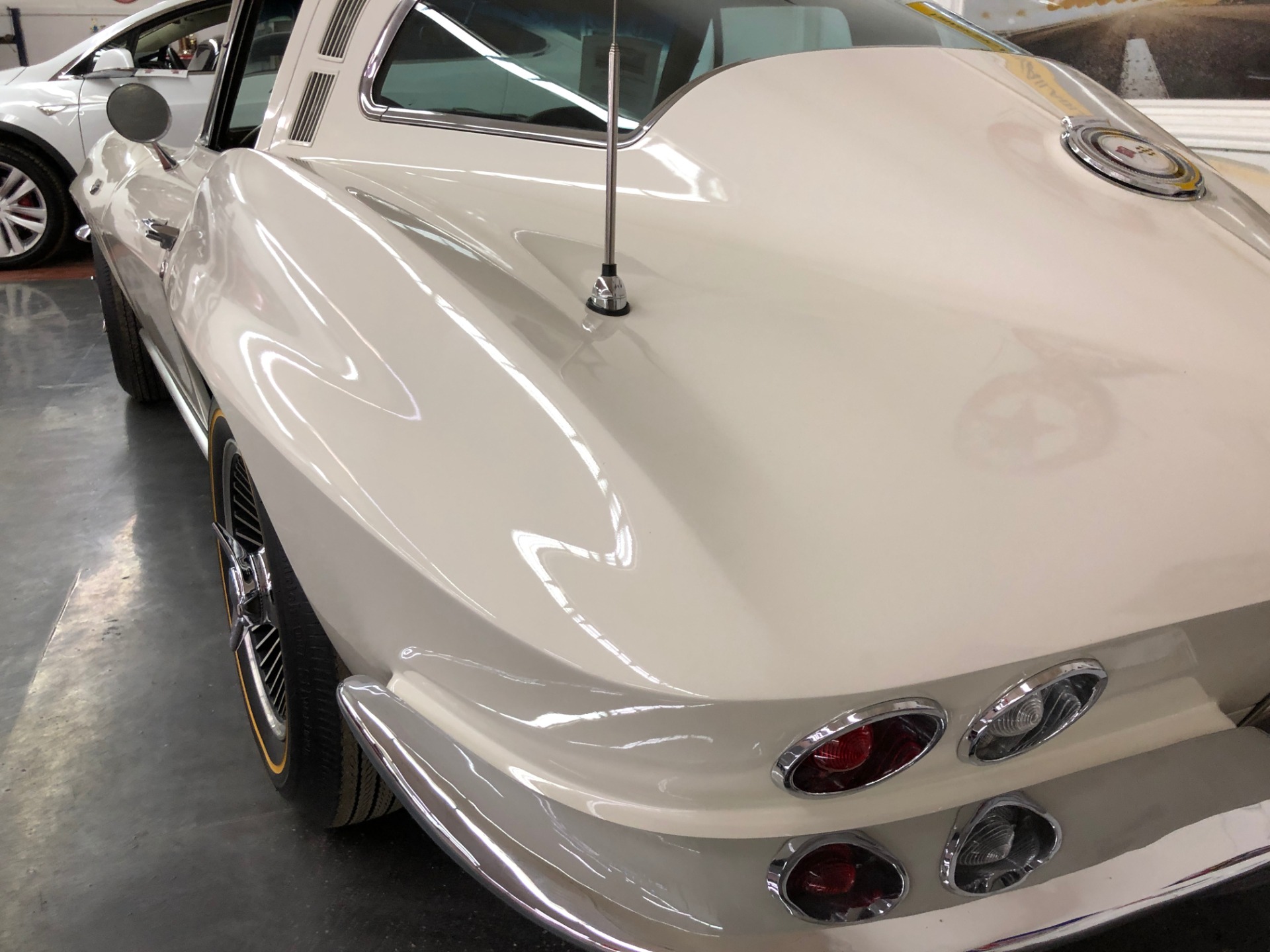 Used 1965 Chevrolet Corvette -DISCOUNT PRICE - ORIGINAL INTERIOR- NUMBERS MATCHING | Mundelein, IL