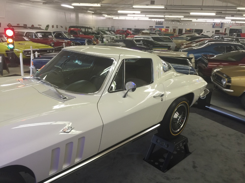 Used 1965 Chevrolet Corvette -DISCOUNT PRICE - ORIGINAL INTERIOR- NUMBERS MATCHING | Mundelein, IL