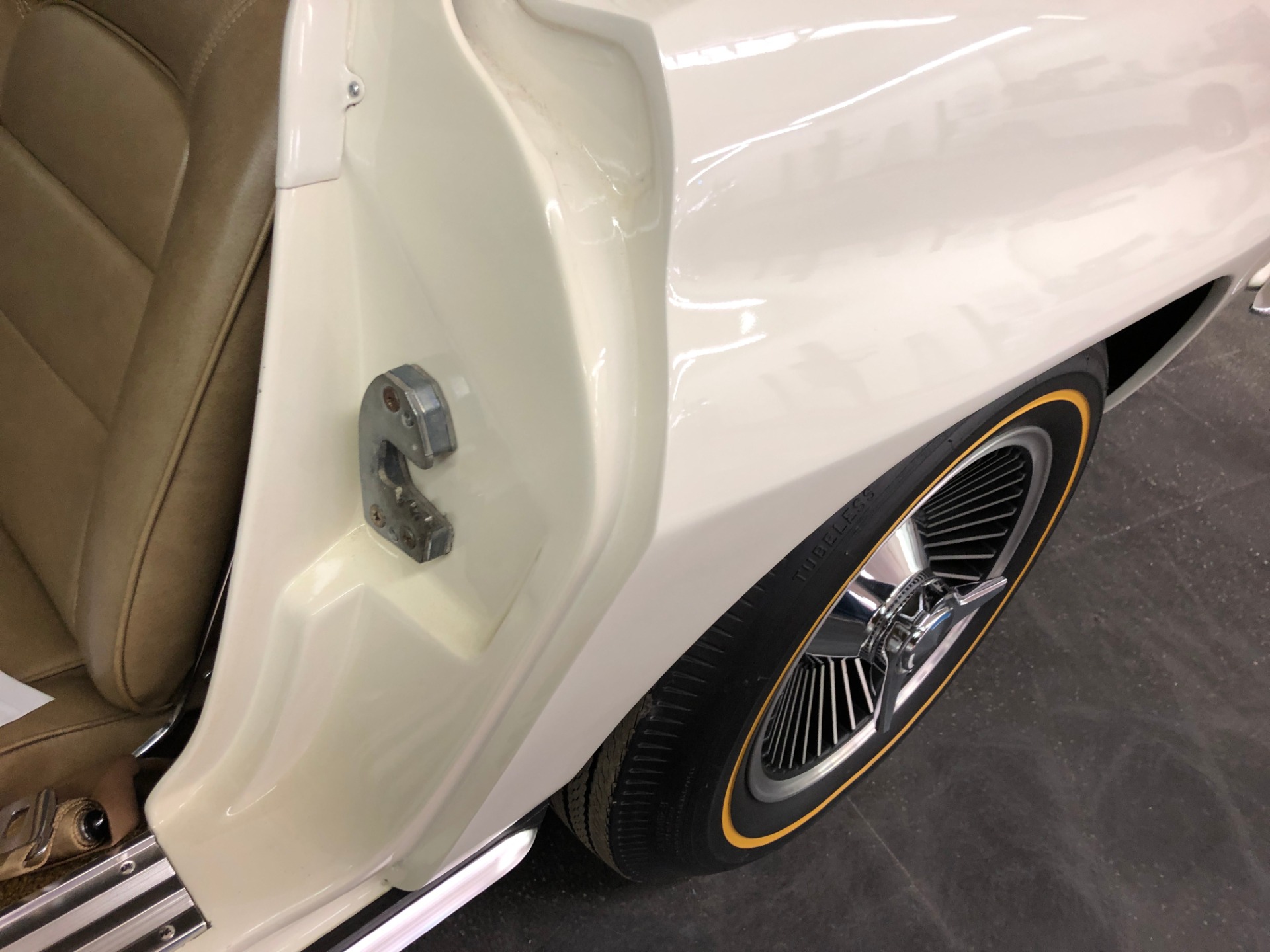 Used 1965 Chevrolet Corvette -DISCOUNT PRICE - ORIGINAL INTERIOR- NUMBERS MATCHING | Mundelein, IL