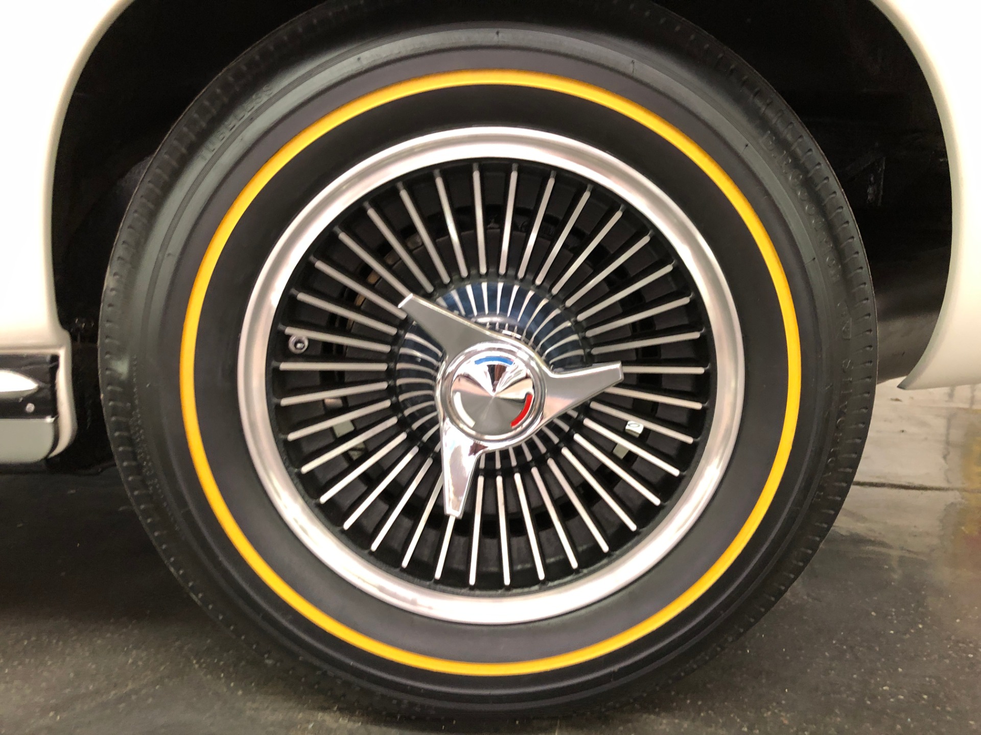 Used 1965 Chevrolet Corvette -DISCOUNT PRICE - ORIGINAL INTERIOR- NUMBERS MATCHING | Mundelein, IL