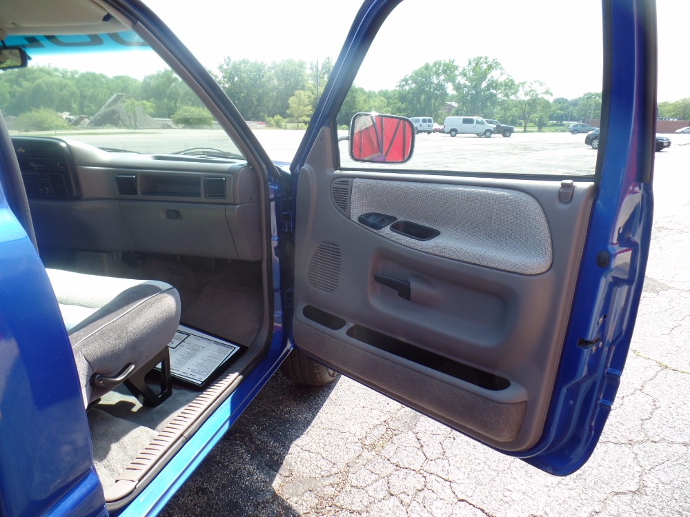Used 1996 Dodge Ram -EYE IT, TRY IT, BUY IT-VIPER BLUE-1996 Indianapolis 500- SEE VIDEO | Mundelein, IL