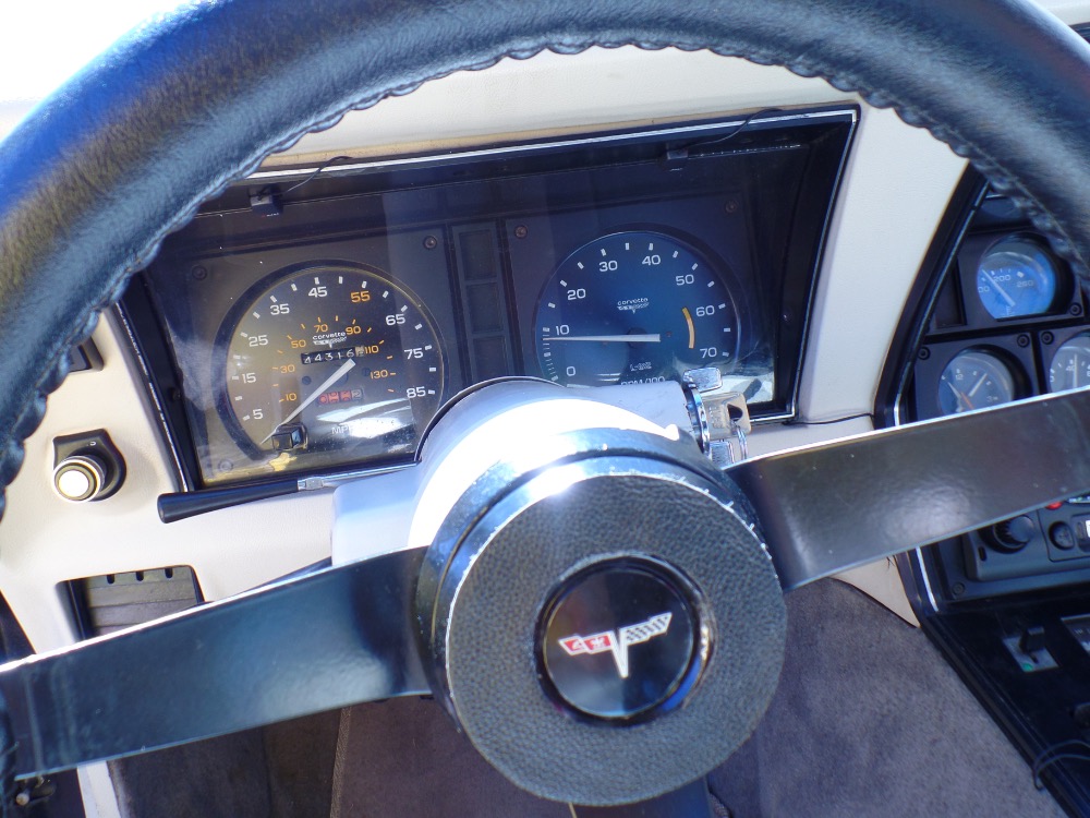 Used 1980 Chevrolet Corvette NICE BLACK PAINT-L82 C3-ONLY HAS 44,316 ORIGINAL MILES-SEE VIDEO | Mundelein, IL