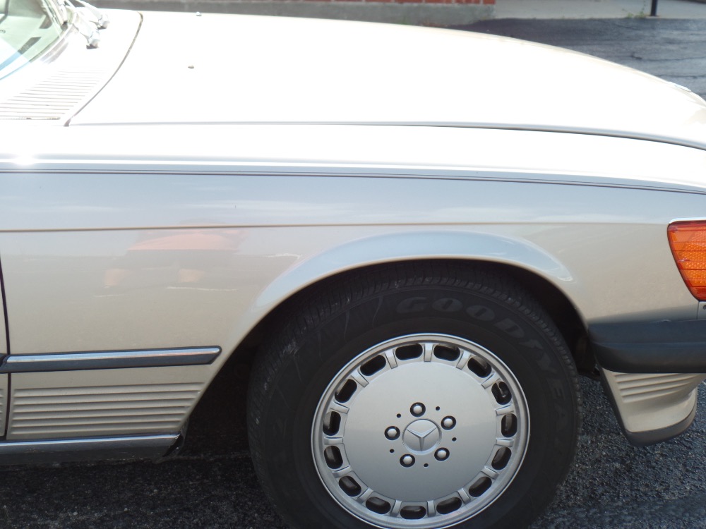 Used 1989 Mercedes Benz 560SL WELL MAINTAINED - SEE VIDEO | Mundelein, IL