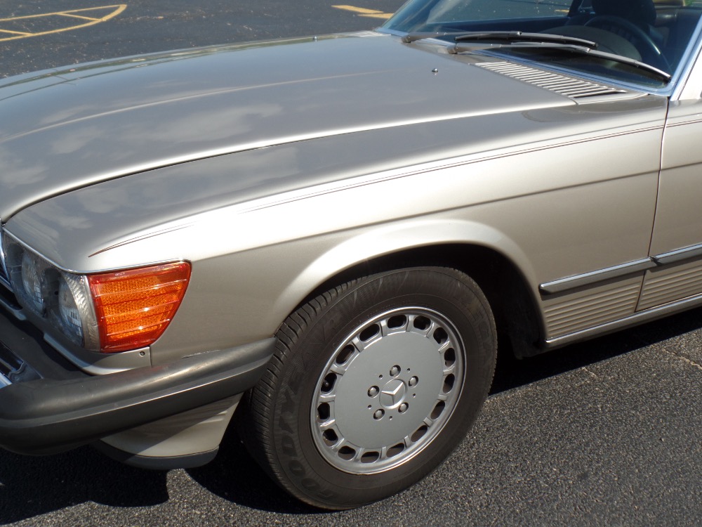 Used 1989 Mercedes Benz 560SL WELL MAINTAINED - SEE VIDEO | Mundelein, IL