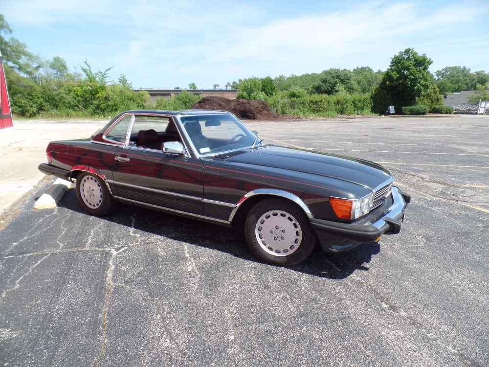 Used 1989 Mercedes Benz 560 SL - SWEET RIDE-2 TOPS-CONVERTIBLE & HARDTOP- | Mundelein, IL