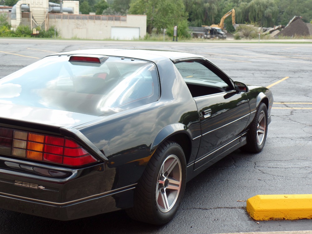 Used 1986 Chevrolet Camaro -NUMBERS MATCHING - IROC- SEE VIDEO | Mundelein, IL