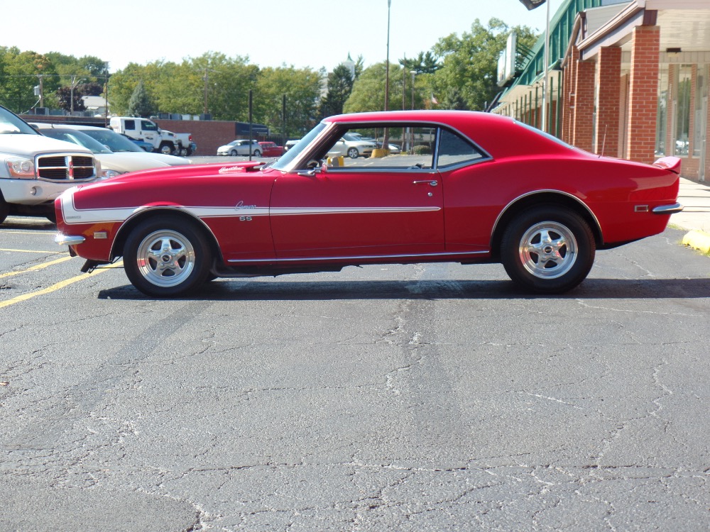 Used 1968 Chevrolet Camaro -Restored SS -4-SPD MANUAL- Paint is amazing-NEW LOW PRICE-SEE VIDEO | Mundelein, IL