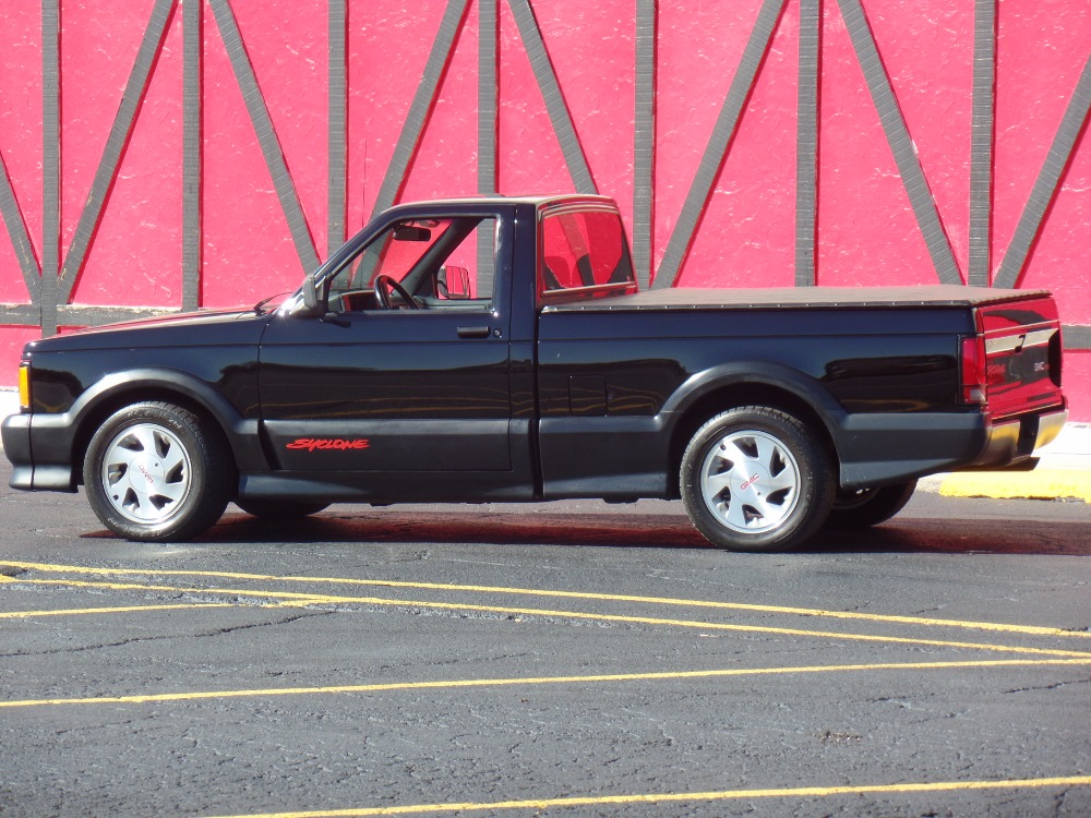 Used 1991 GMC Syclone -RARE-TURBO-ONLY 2995 WERE BUILT-Clean Carfax-NEW LOW PRICE-SEE VIDEO | Mundelein, IL