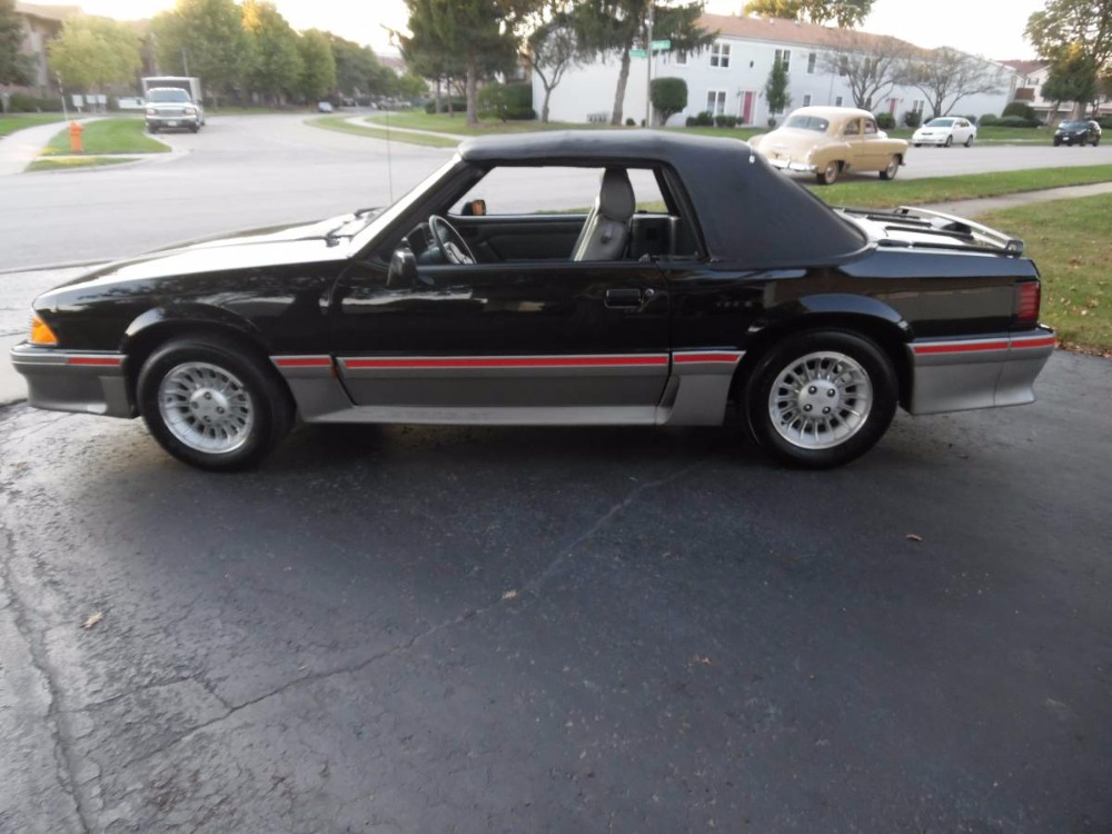 Used 1989 Ford Mustang - CONVERTIBLE WITH LOW MILES-2 Owners | Mundelein, IL