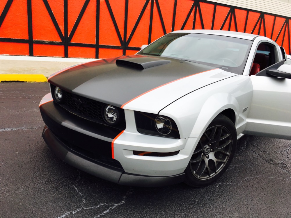Used 2006 Ford Mustang -3 months / 3,000 miles WARRANTY-BUY WITH CONFIDENCE -SEE VIDEO | Mundelein, IL